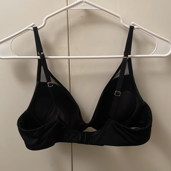 Third Love Uplift Plunge Bra - Picture 2 of 7